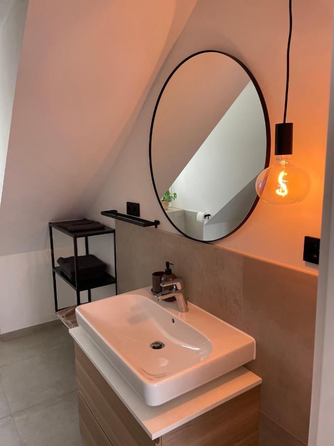 Roemer Apartment Und Zimmer เทิร์กไฮม์ ภายนอก รูปภาพ