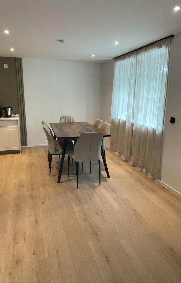 Roemer Apartment Und Zimmer เทิร์กไฮม์ ภายนอก รูปภาพ
